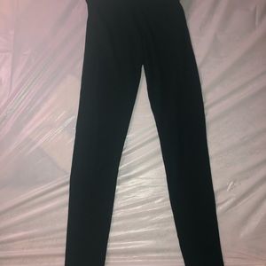 black low rise leggings